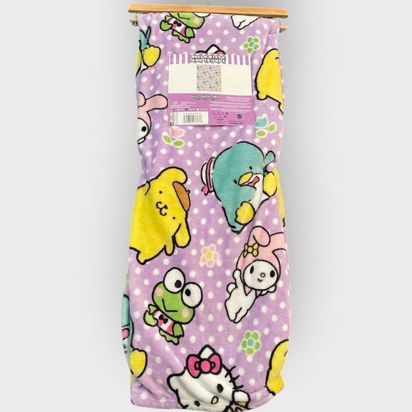 Hello Kitty And Friends Springtime 50”x70" Silk Soft Cloud Throw Blanket New - Picture 2 of 8